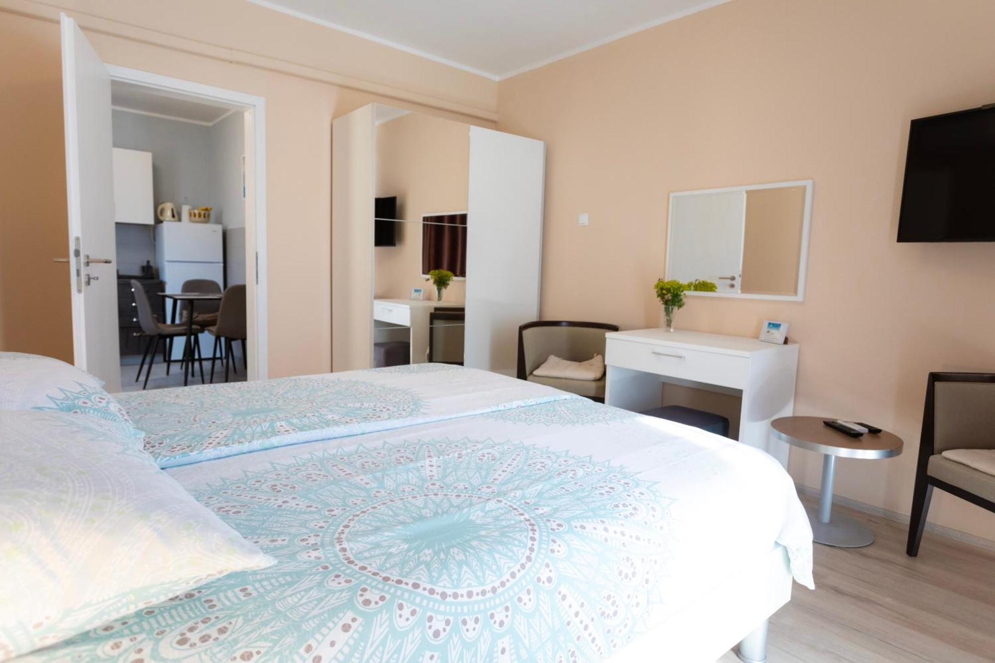 Apartments Galeb Rabac Esterno foto