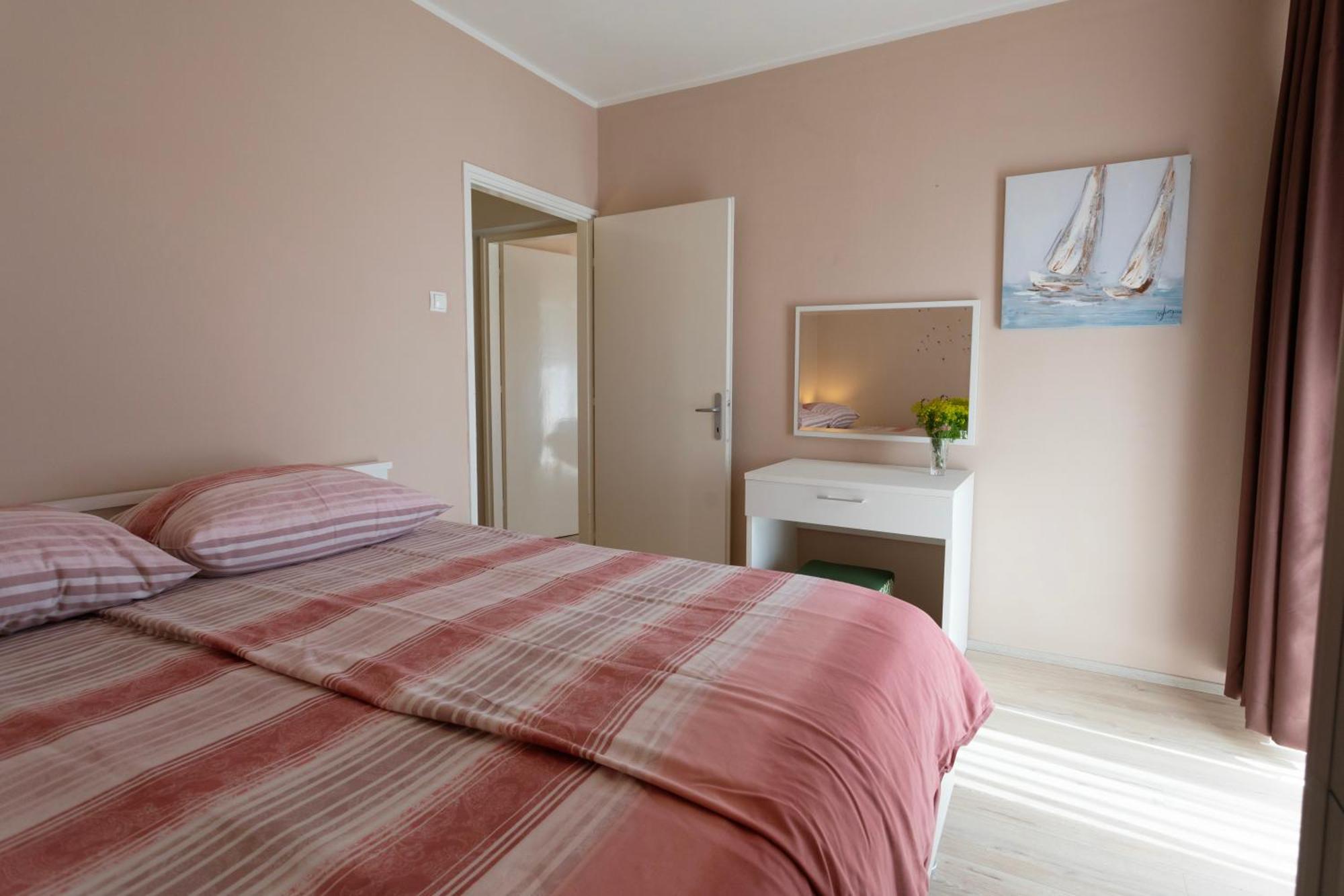 Apartments Galeb Rabac Esterno foto